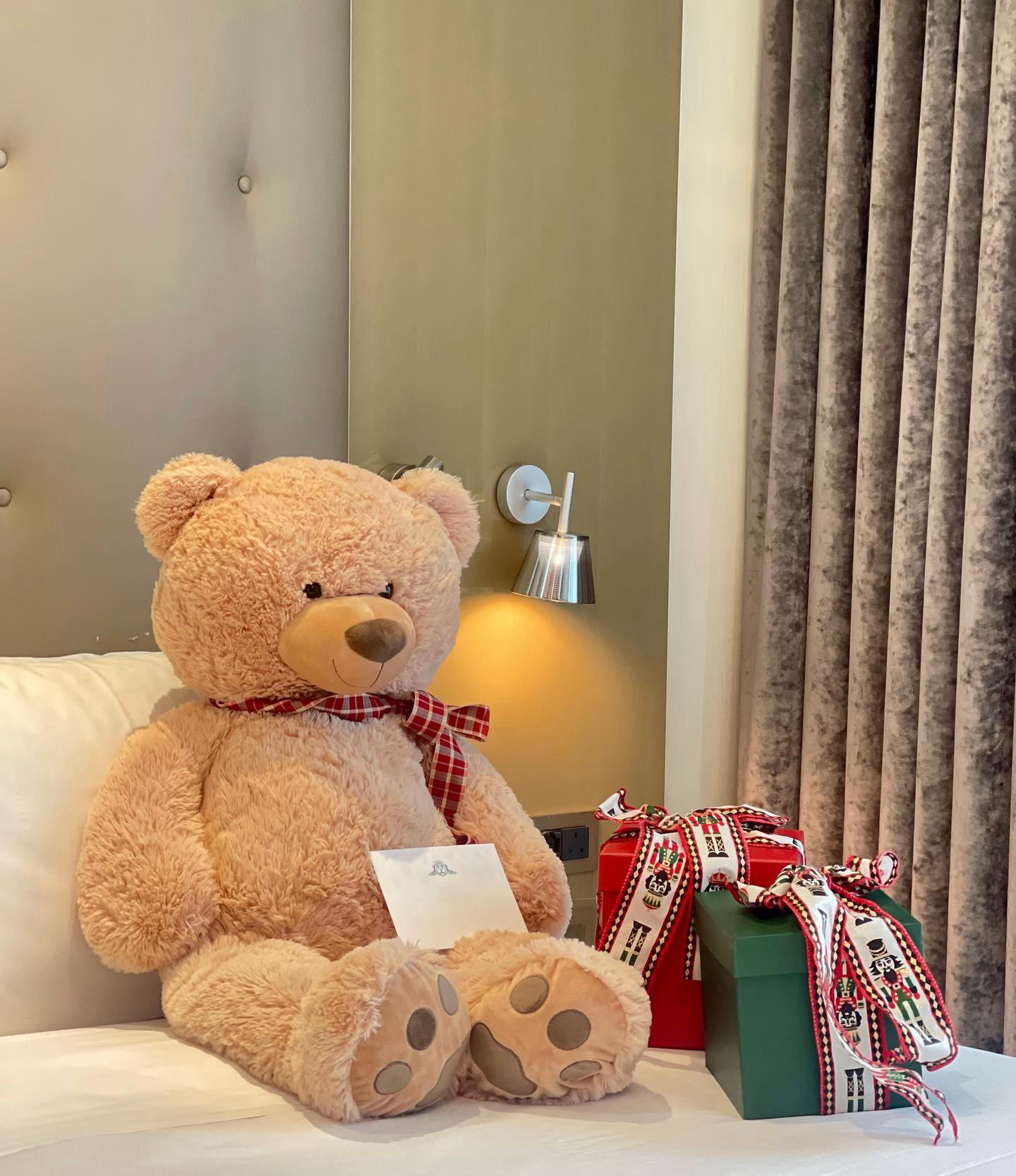Excelsior Hotel Gallia, Milan - Surprise your loved ones with a luxury stay during the festive seaso